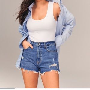 A&F Curve Love High Rise Mom Short